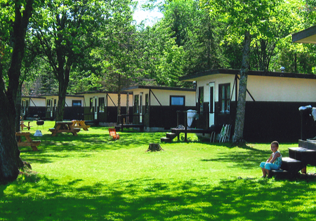 Curtis Michigan Lodging, Curtis MI Cabin Rentals, Cottages, Chalets